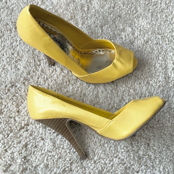 Delicious | Bright Yellow Peep-Toe Heels - Picture 4 of 11